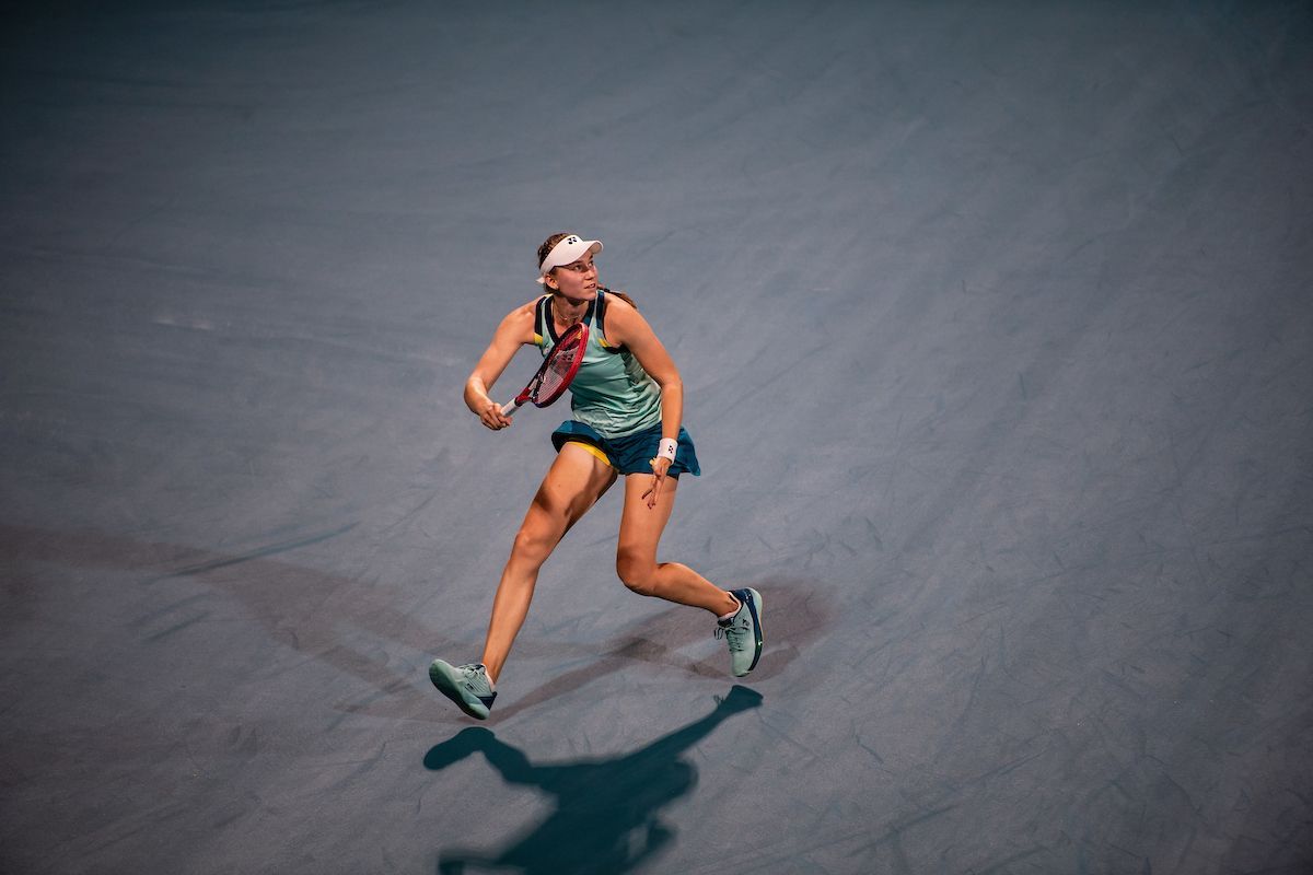 Rybakina vence a Azarenka y es finalista del Miami Open