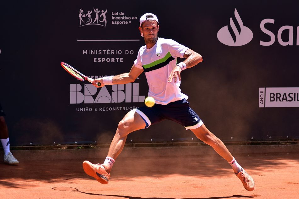 Ficovich batalla para ser campeón en el ITF de Recife