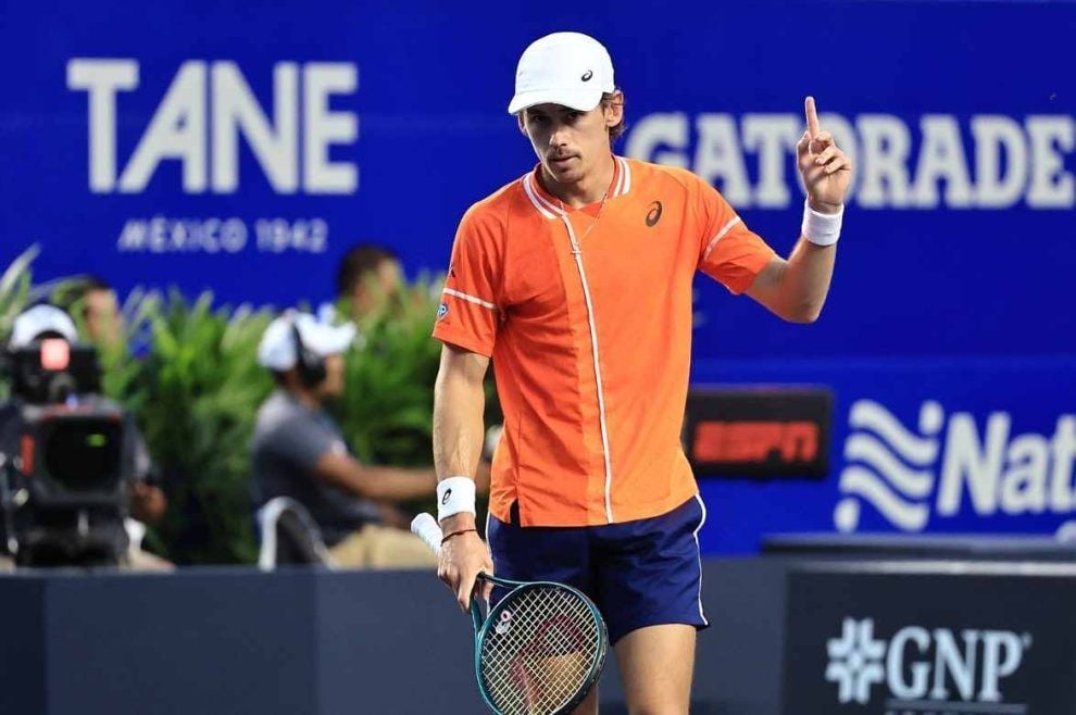 De Miñaur Remonta Ante Tsitsipas Y Avanza A Semifinales En Acapulco