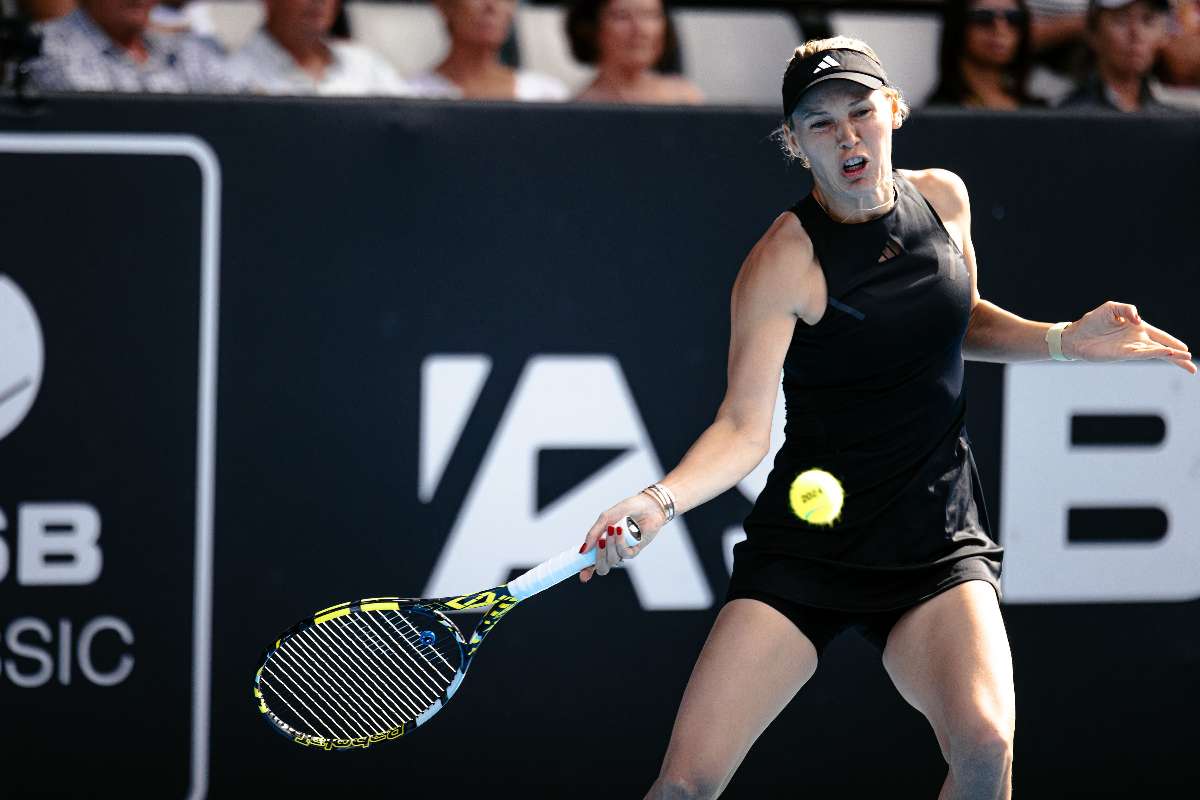 Wozniacki Zhu Indian Wells
