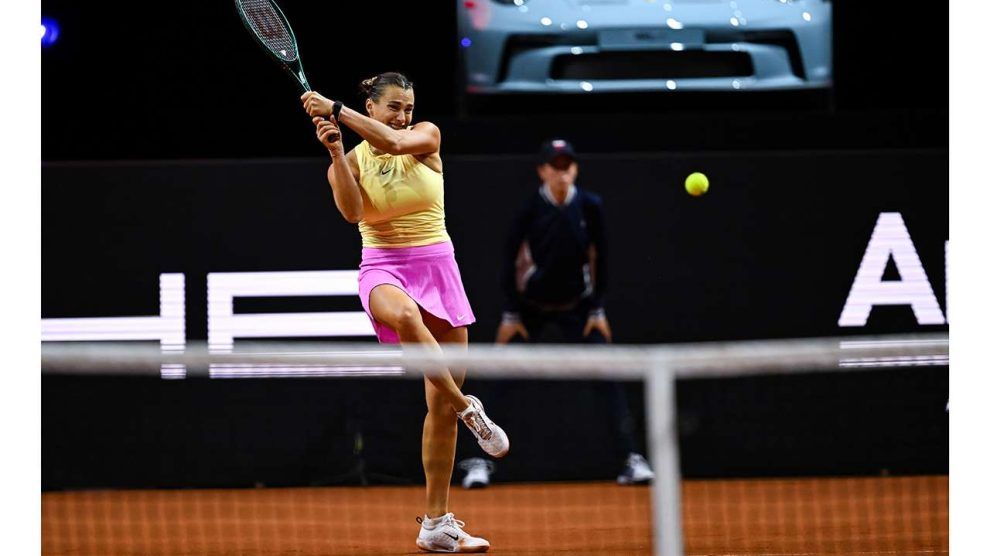 Vondrousova sabalenka wta stuttgart