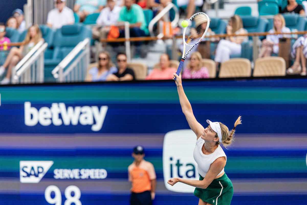 Collins y Kasatkina avanzan a la final del WTA Charleston