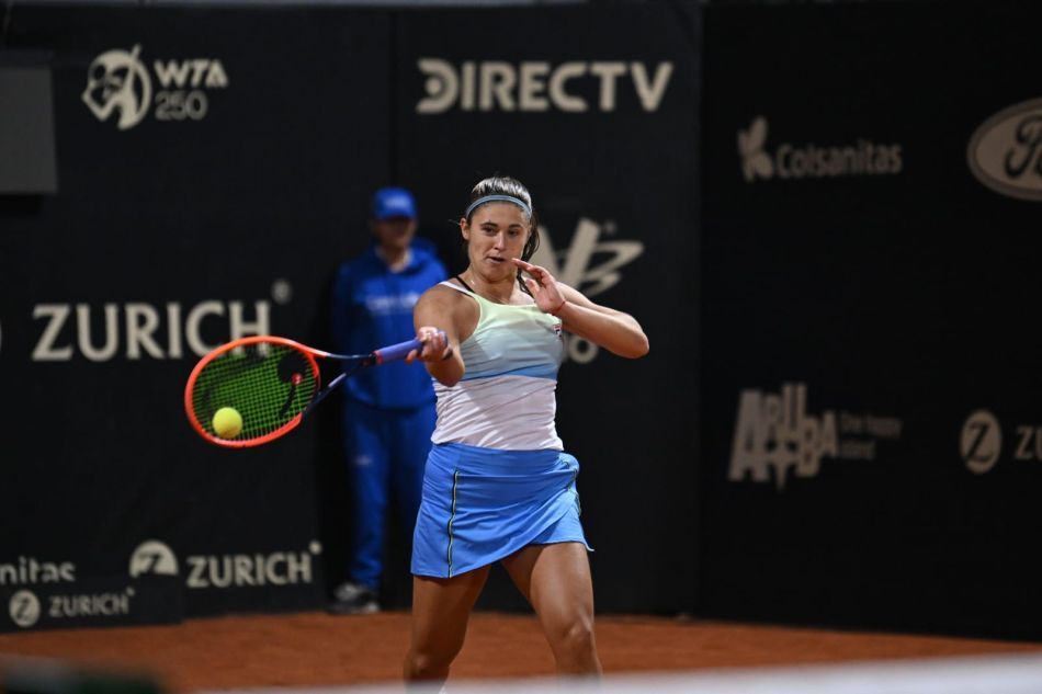 Riera pierde una dura batalla ante Maria en Bogotá