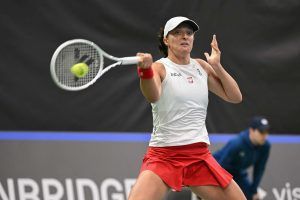 swiatek waltert bjk cup