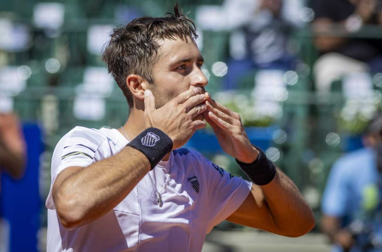 Etcheverry inicia con un buen triunfo en Barcelona