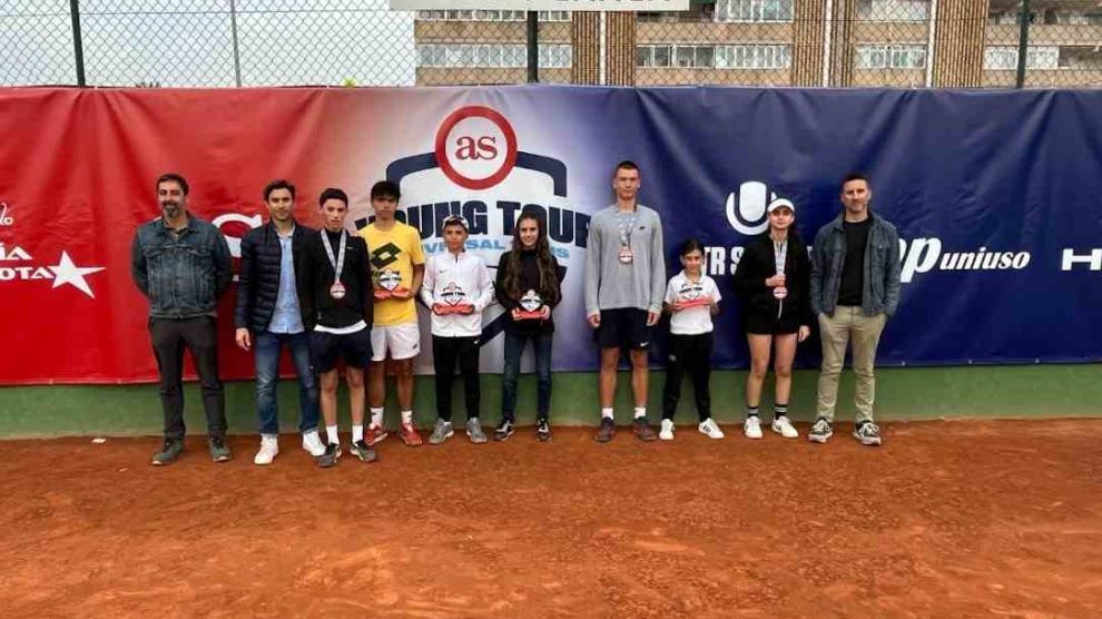 Young Tour Academia Tenis Ferrer