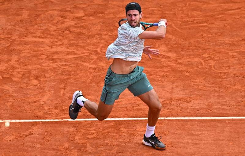 Cerúndolo cede ante Khachanov en Montecarlo