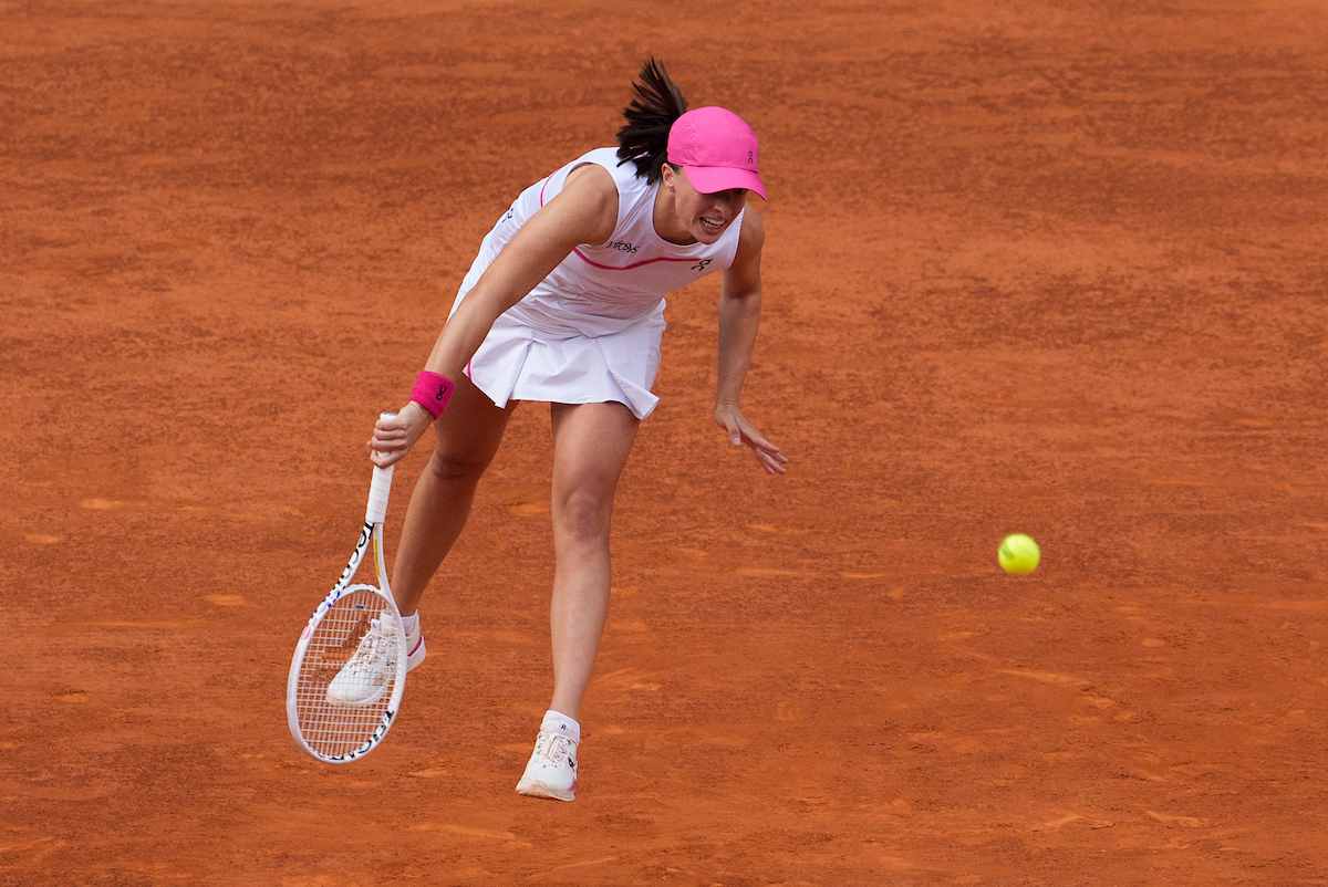 Swiatek brilla en un duelo complicado contra Kerber en Roma