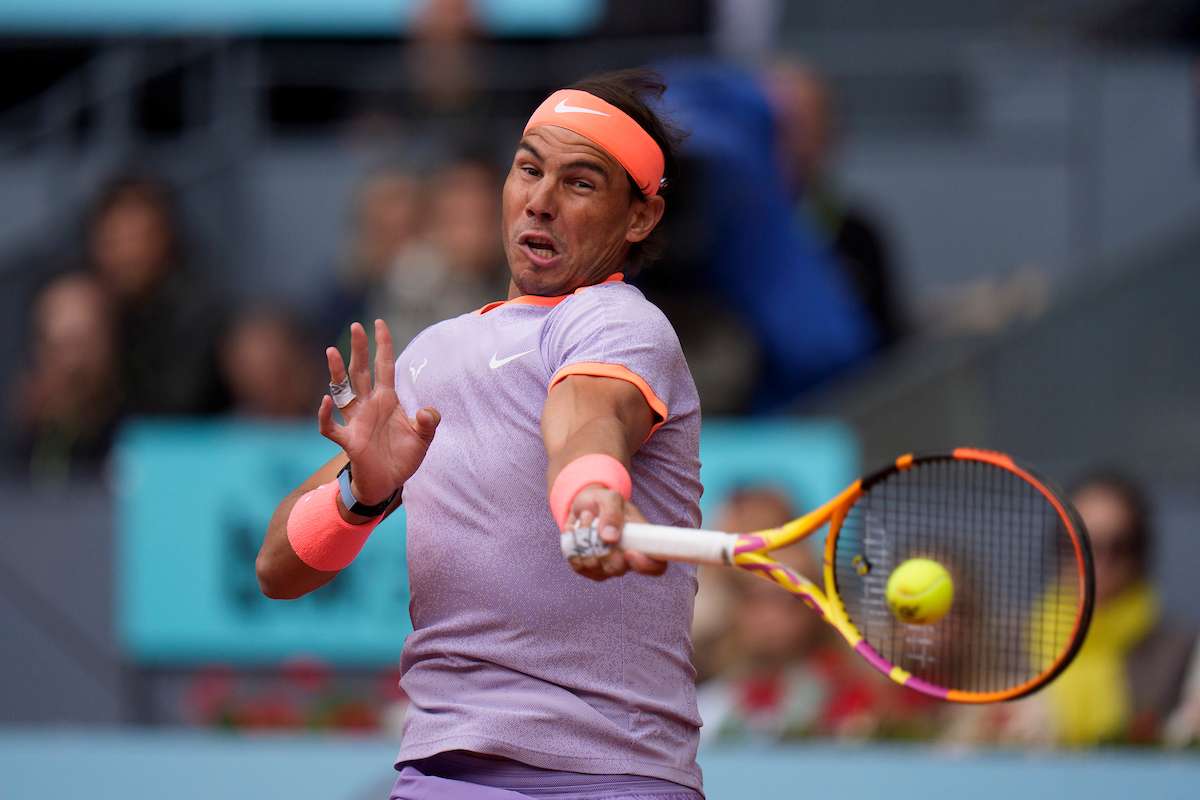 Nadal resurge en su debut en Roma con una gran remontada