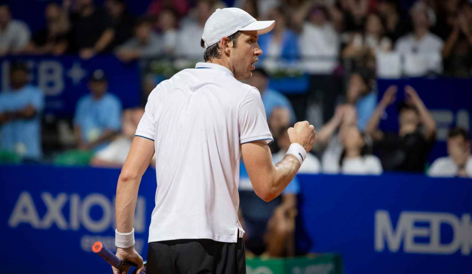 Corazón caliente: Jarry saca adelante una batalla en la capital italiana