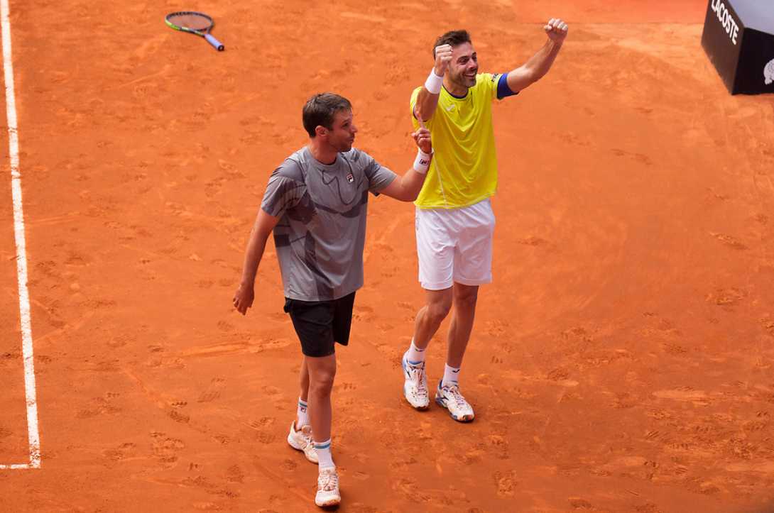 Zeballos y Granollers demuestran su experiencia en París