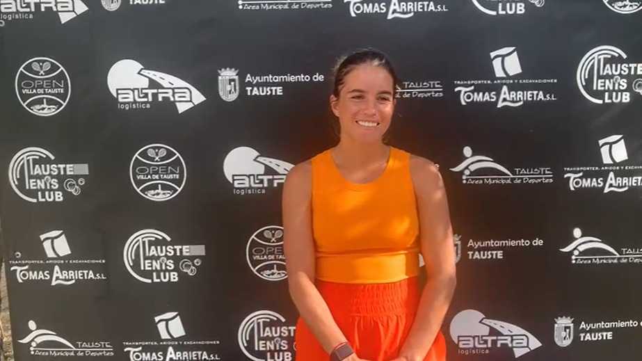 Ana Sofía Sánchez disfrutando más
