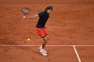 televisión horario roland garros zverev de miñaur