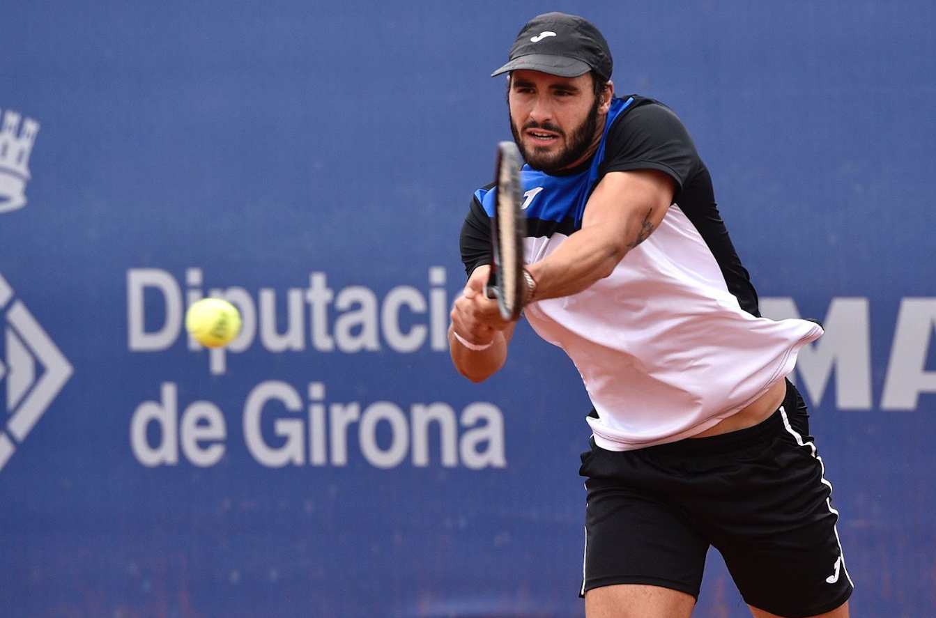 Debut incómodo: Moro Cañas no encontró espacios en Wimbledon