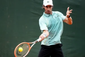 cuevas tenis sigue divirtiendo