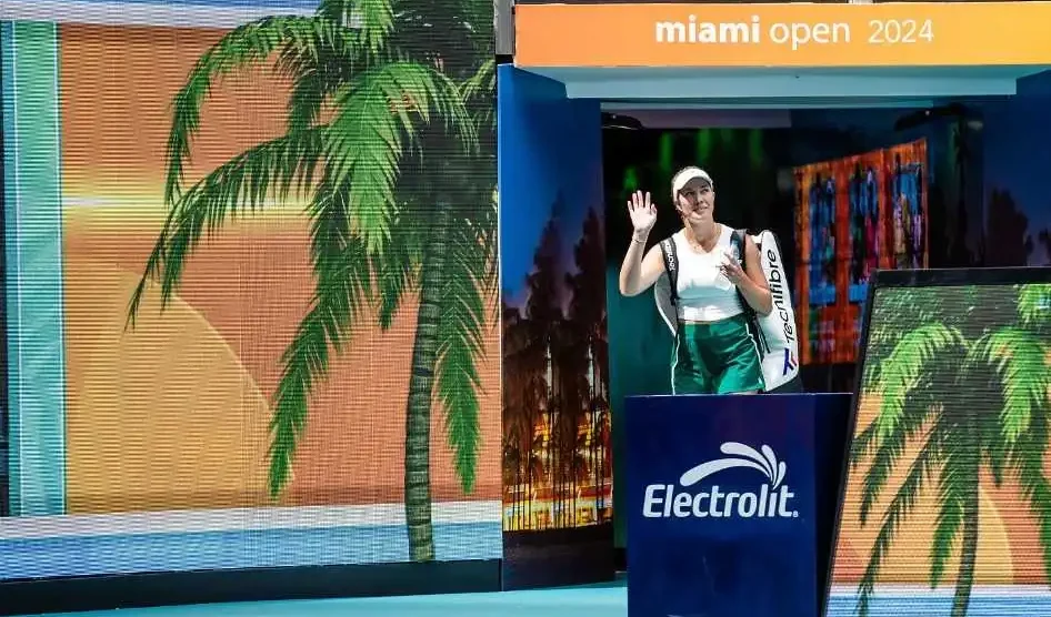 Danielle Collins aplaza retirada 2025