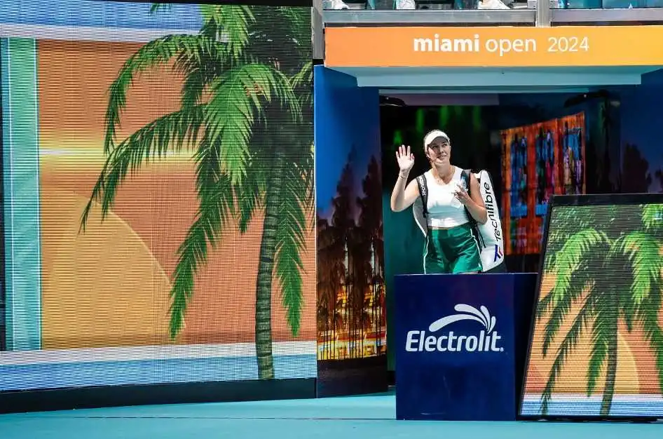 Danielle Collins aplaza su retirada hasta 2025