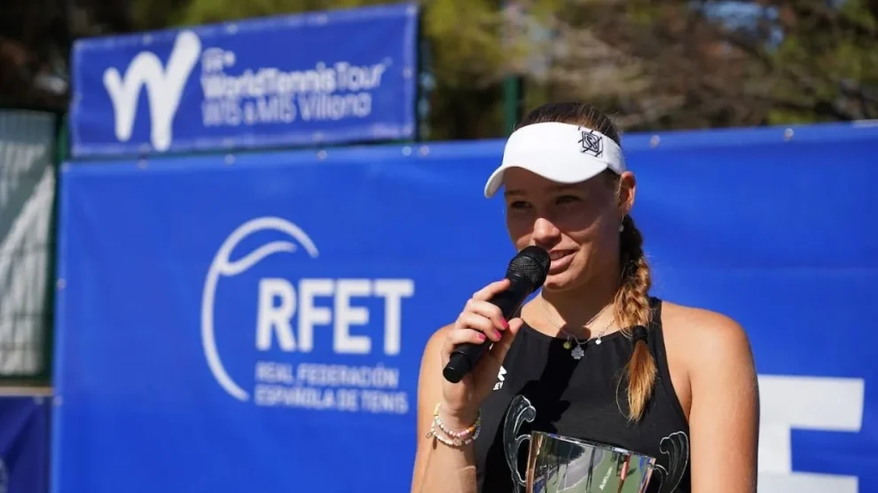 itf villena de zeeuw doblete títulos semana mágica