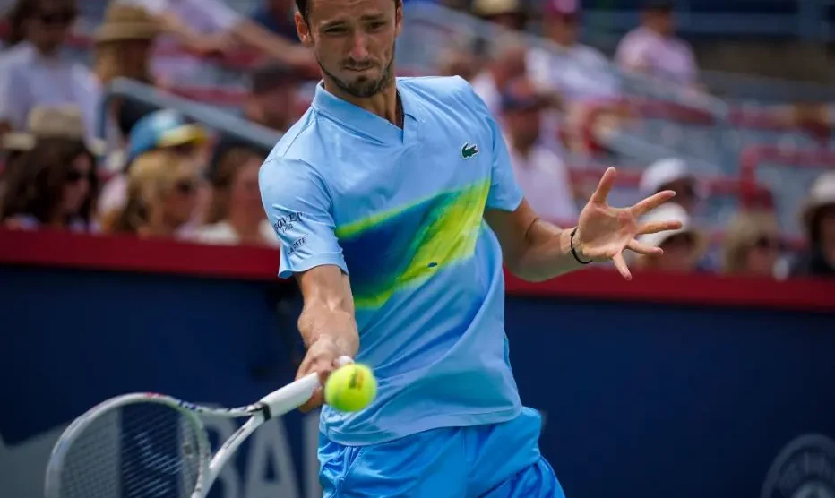 medvedev tsitsipas atp shanghai