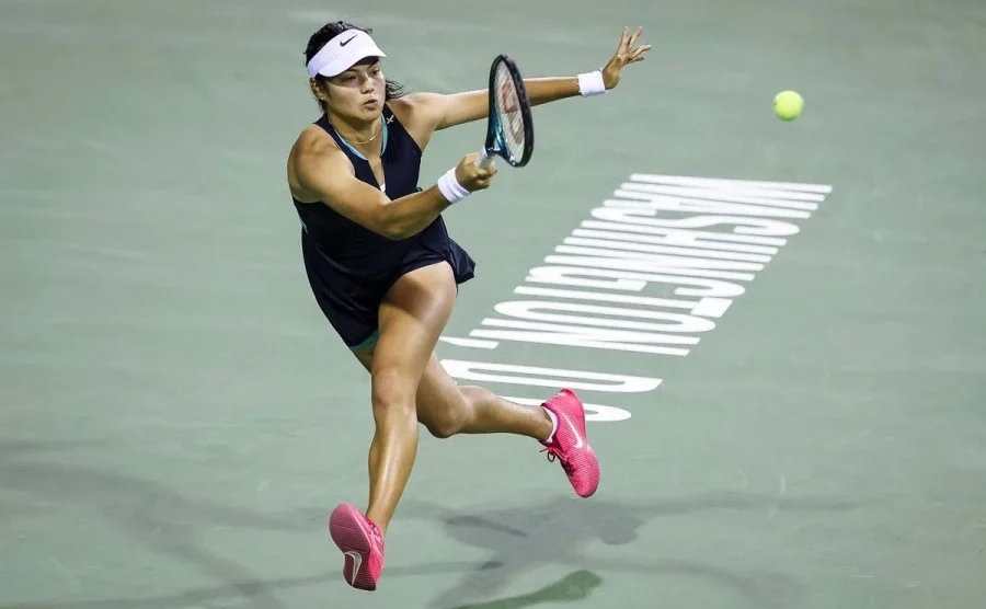 Raducanu Hruncakova Billie Jean King Cup
