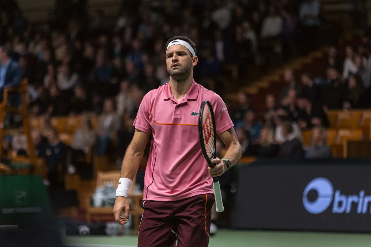 El campeón Dimitrov comienza con éxito la defensa del título en Brisbane