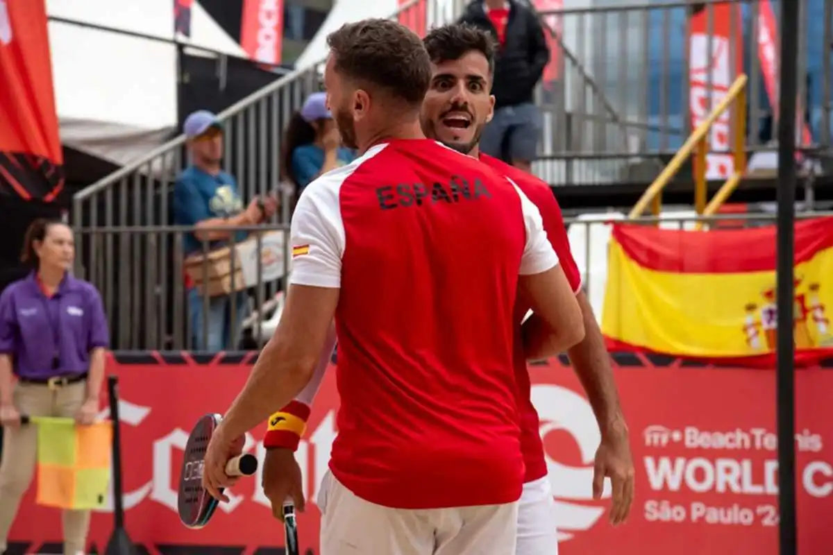 españa alcanzó la final del mundial de tenis playa