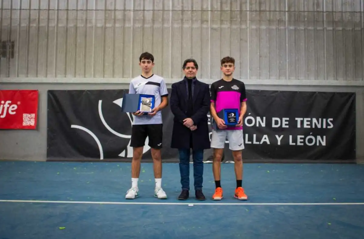brillante bloque I de los campeonatos autonómicos de tenis en castilla y león 2025