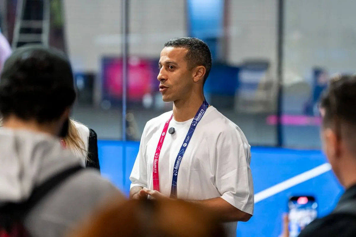 thiago alcántara también se pasa por premier padel