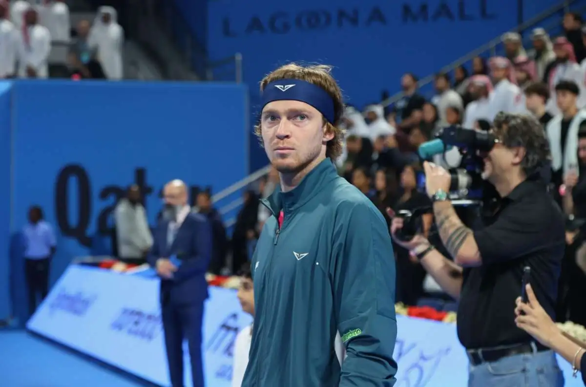 el aviso de safin a rublev puedo enseñarle el camino pero depende de el