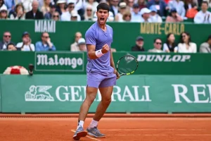 alcaraz dzumhur roland garros 2025