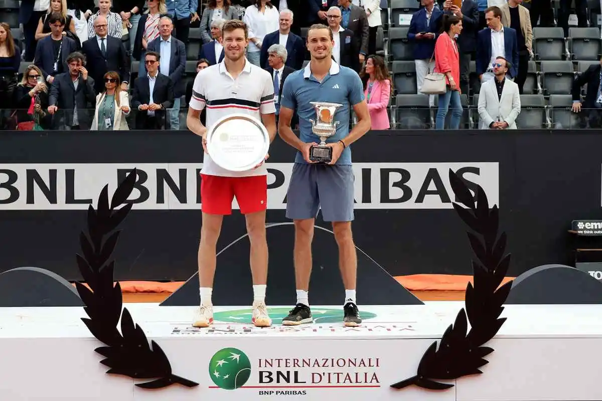 del paraiso al abismo: roma amenaza el ranking del tenis chileno