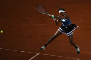 gauff bouzkova roland garros 2025