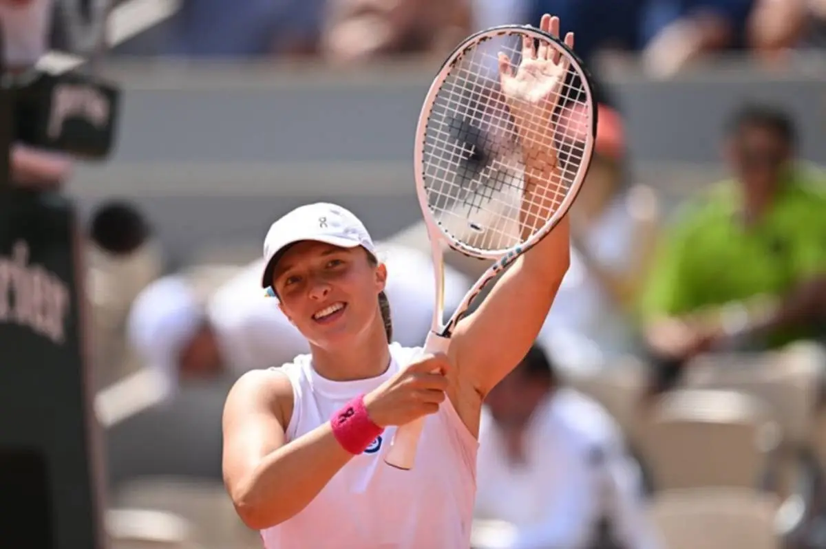 swiatek sramkova roland garros 2025