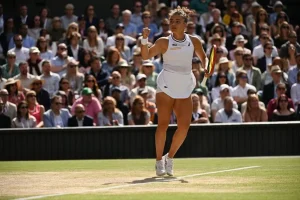 Paolini sobrevive a un durísimo debut en Wimbledon