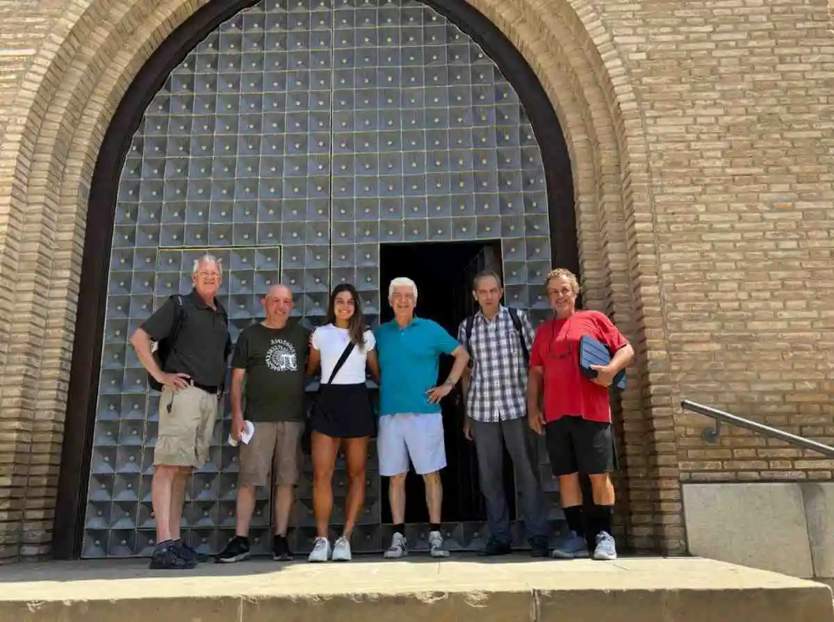 itf tauste: visita a la torre de tauste para melisa ercan y el equipo arbitral