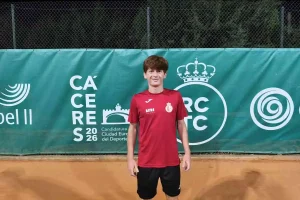 Javier Chaves y jugar el IBP Cáceres en su club: "He sido recogepelotas y pistero. Poder participar ha sido un privilegio" 2 javi chaves y jugar el ibp caceres en su club ha sido un privilegio