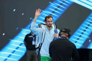 la sequia de daniil medvedev continua en halle
