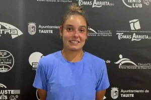 melisa ercan amo jugar en tauste me encanta el lugar y mi familia de tauste