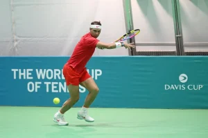 nadal de momento no tengo intencion volver a pistas