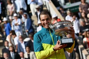 ¿Qué tenistas han logrado ganar el título de Roland Garros en ediciones consecutivas? 4 que tenistas han logrado ganar el titulo de roland garros en ediciones consecutivas