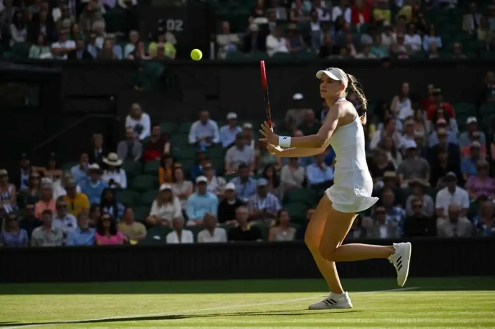 rybakina watson wta queens 2025