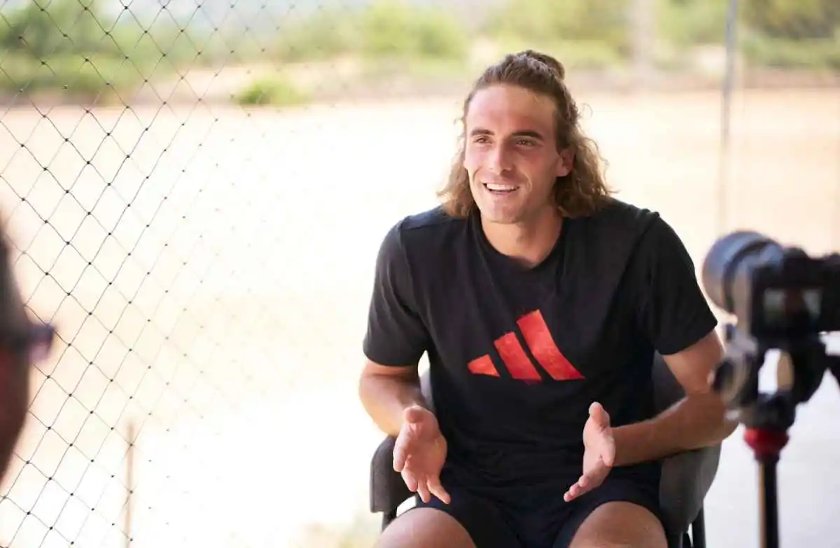 tsitsipas para mi el goat es federer por el efecto que ha tenido en el tenis y en el deporte mundial