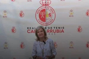 victoria bazaga y sus elogios al real club de tenis cabezarrubia los felicito por la buena organizacion
