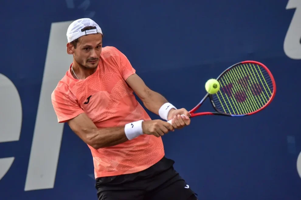 Ficovich no puede contra la potencia de Khachanov en Canadá
