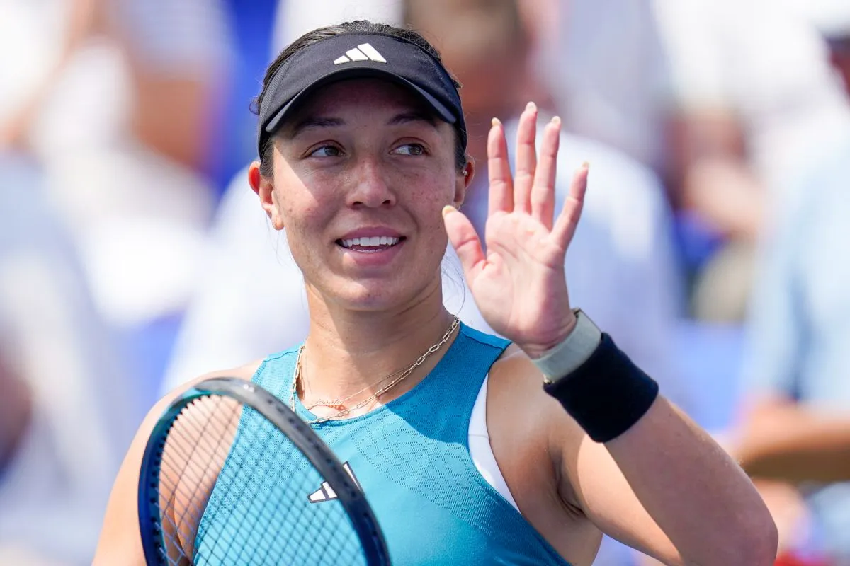 Pegula firma un buen inicio de su defensa del título en Canadá