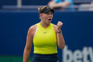 anisimova pavlyuchenkova wimbledon 2025