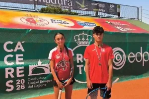 carlota martin y jaime quiros la felicidad de los recogepelotas en el ibp caceres