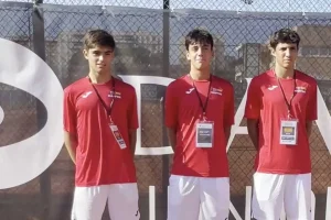entrevista con el equipo español de la copa davis junior en el valencia tennis center