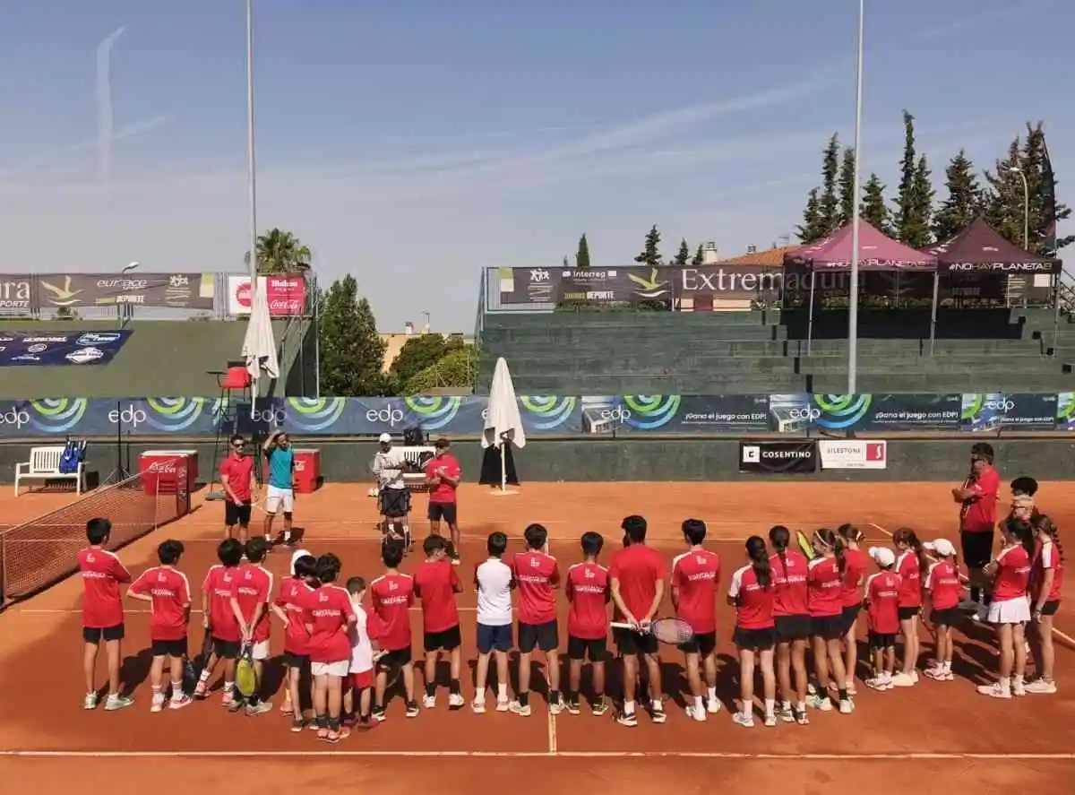 ibp caceres: un clinic que los niños y niñas del real club tenis cabezarrubia no olvidaran