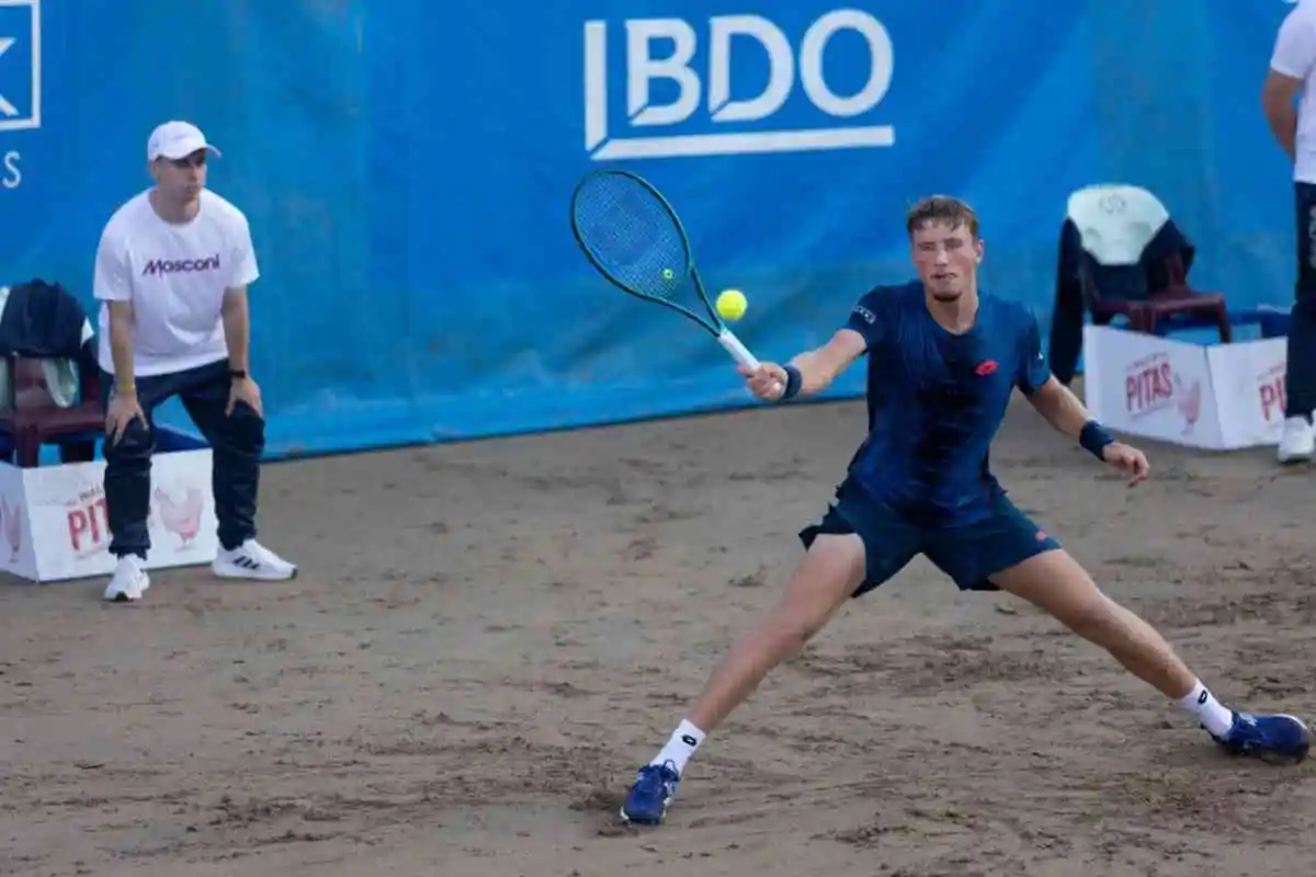 los jugadores mas underground que participaron en el torneo tenis playa luanco